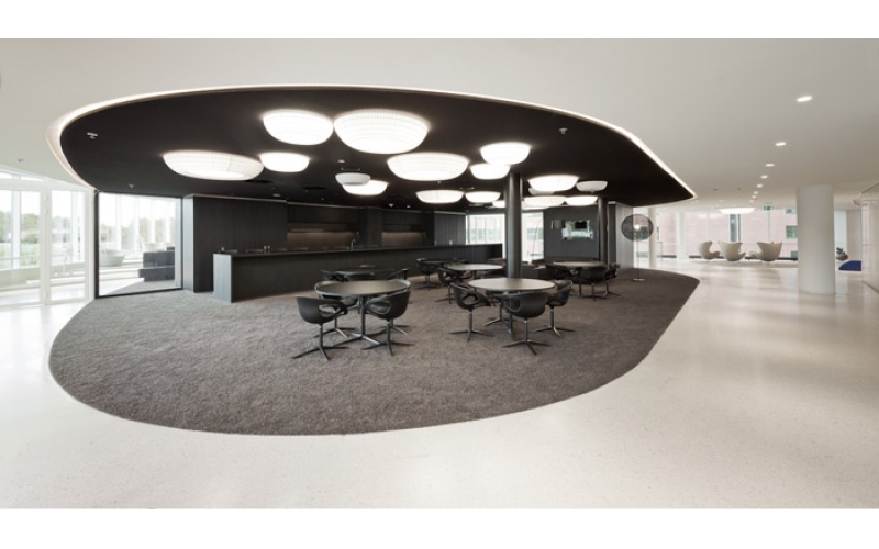 AI对未来设计蓝图的描绘展现了技术在设计领域的巨大潜力